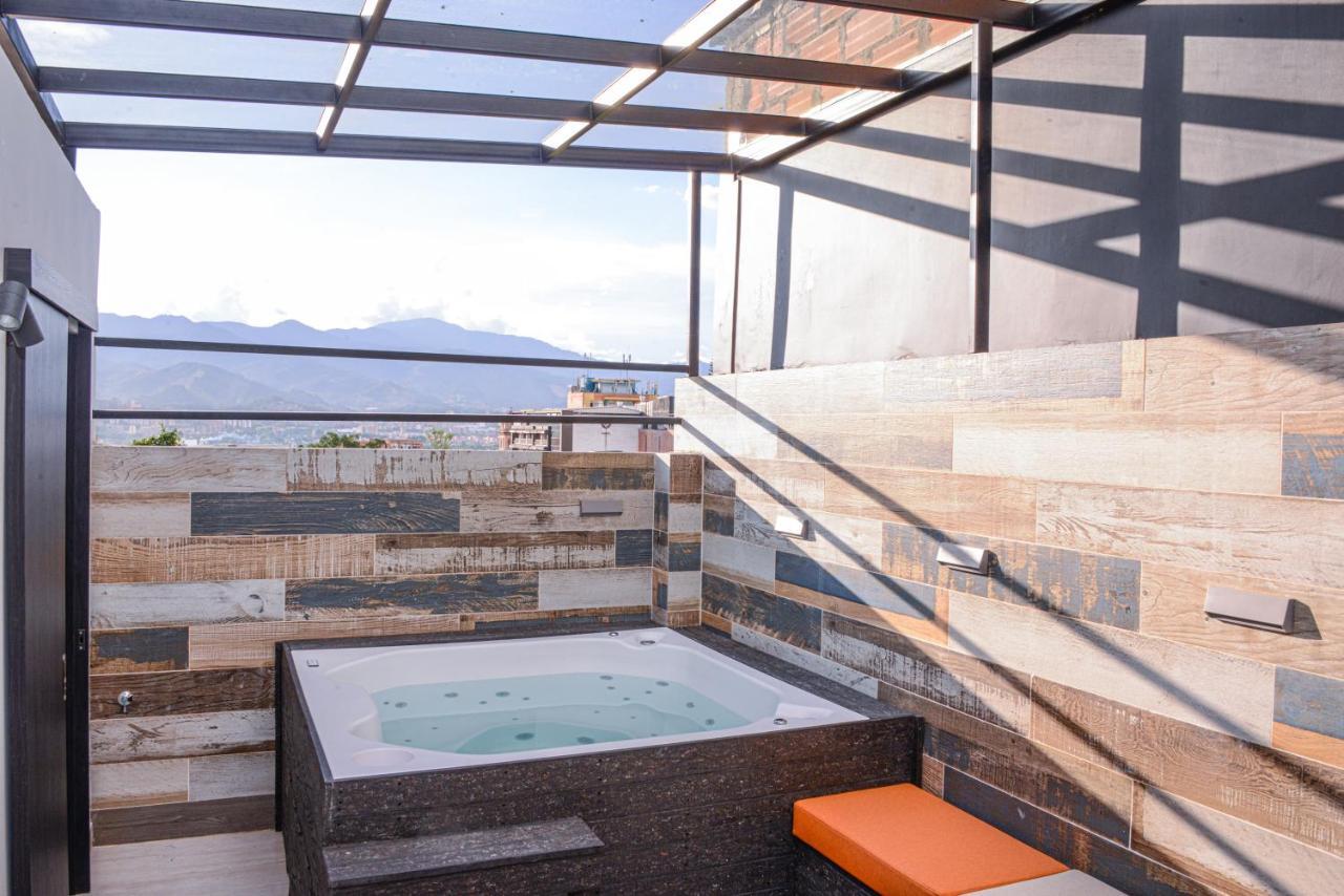 Apartamento Lleras Ac Hot Tub Medellín Extérieur photo