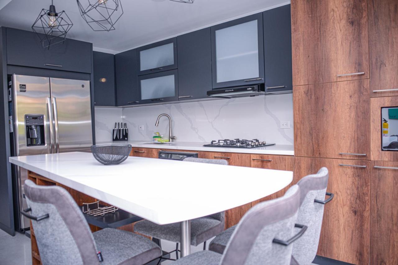 Apartamento Lleras Ac Hot Tub Medellín Extérieur photo